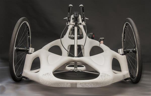 連比賽都用上3D打印了 德國大學生賽車設備融入3D打印技術