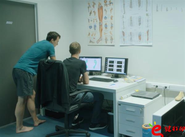3d打印應(yīng)用實例 個性化定制Phits3D打印健康鞋墊_3D打印服務(wù)平臺