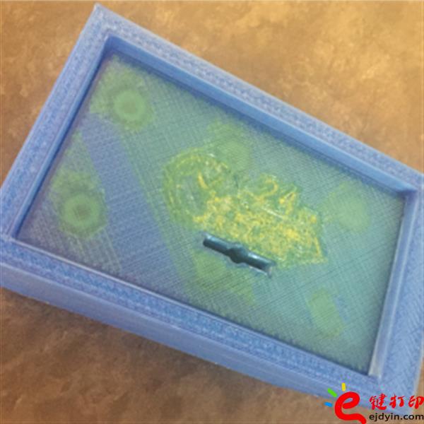來看看金銀珠寶首飾專用的塑料3D打印保險(xiǎn)箱_最專業(yè)的3D打印服務(wù)平臺(tái)